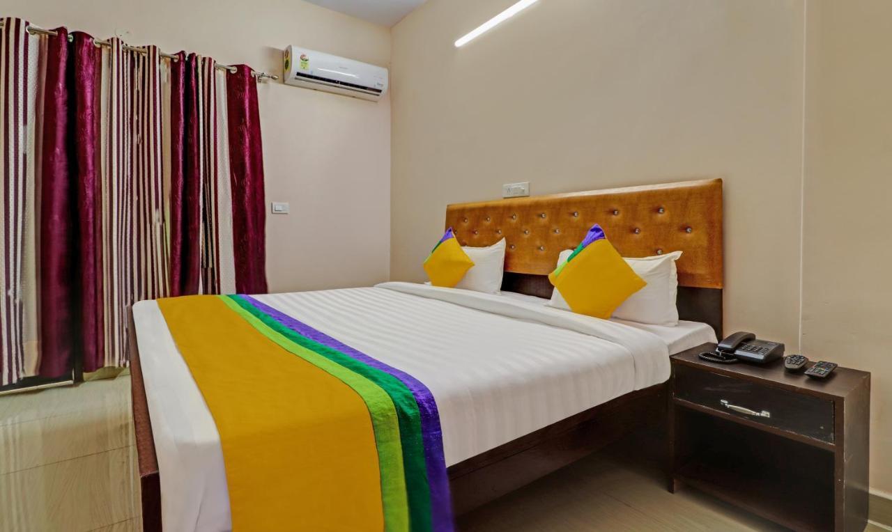 Itsy By Treebo - Divine Inn Chandīgarh Exterior foto
